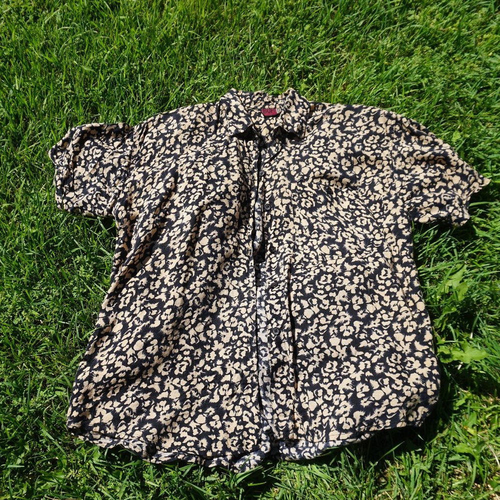 Dark blue floral button-down